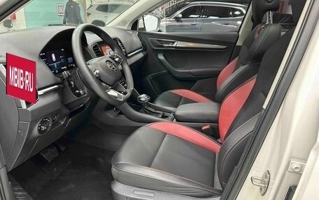 Skoda Karoq I, 2022 год, 2 015 000 рублей, 6 фотография