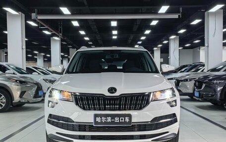 Skoda Karoq I, 2022 год, 2 102 000 рублей, 2 фотография