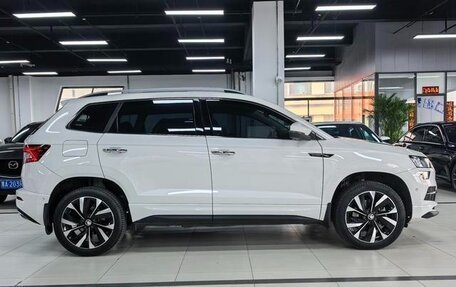 Skoda Karoq I, 2022 год, 2 102 000 рублей, 4 фотография