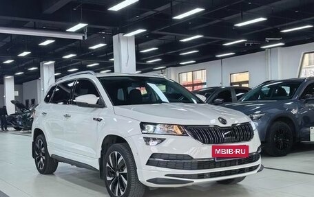 Skoda Karoq I, 2022 год, 2 102 000 рублей, 3 фотография