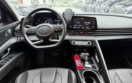 Hyundai Elantra, 2023 год, 1 450 550 рублей, 8 фотография