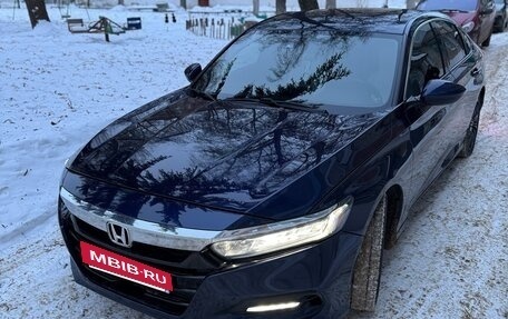 Honda Accord IX рестайлинг, 2018 год, 2 300 000 рублей, 18 фотография