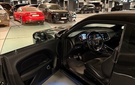 Dodge Challenger III рестайлинг 2, 2019 год, 4 150 000 рублей, 10 фотография