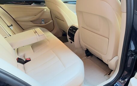 BMW 5 серия, 2018 год, 2 790 000 рублей, 14 фотография