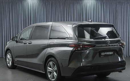 Toyota Sienna, 2021 год, 4 187 000 рублей, 2 фотография