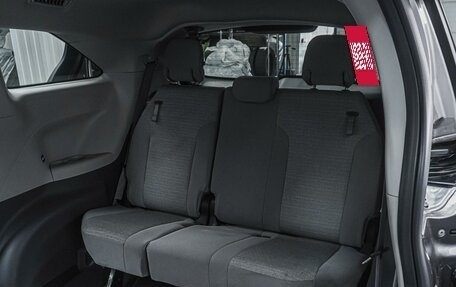 Toyota Sienna, 2021 год, 4 187 000 рублей, 12 фотография