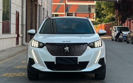 Peugeot 2008 II, 2022 год, 1 150 000 рублей, 2 фотография