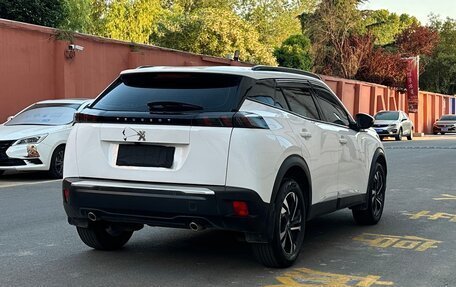 Peugeot 2008 II, 2022 год, 1 150 000 рублей, 4 фотография