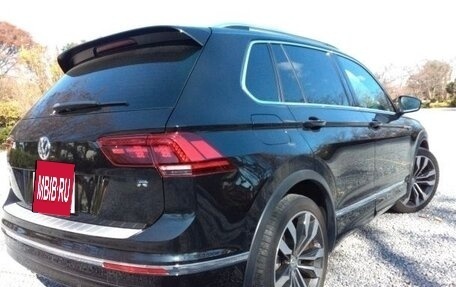 Volkswagen Tiguan II, 2018 год, 2 100 000 рублей, 5 фотография
