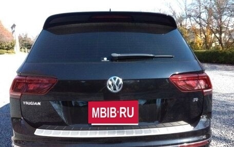Volkswagen Tiguan II, 2018 год, 2 100 000 рублей, 6 фотография