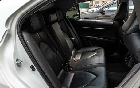 Toyota Camry, 2020 год, 3 170 000 рублей, 7 фотография