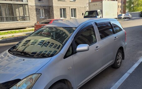 Toyota Wish II, 2003 год, 700 000 рублей, 2 фотография