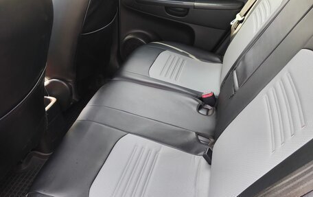 KIA Venga I, 2011 год, 800 000 рублей, 10 фотография