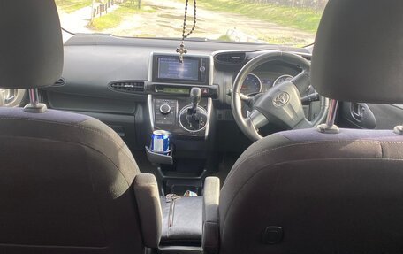 Toyota Wish II, 2013 год, 1 120 000 рублей, 5 фотография