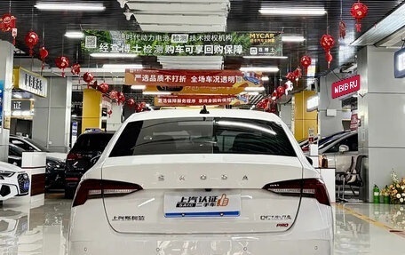Skoda Octavia IV, 2023 год, 1 750 001 рублей, 4 фотография