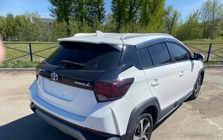 Toyota Yaris, 2021 год, 1 450 000 рублей, 3 фотография