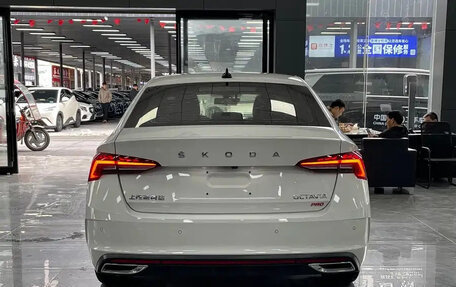 Skoda Octavia IV, 2022 год, 1 600 012 рублей, 10 фотография