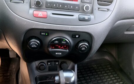 KIA Rio II, 2010 год, 680 000 рублей, 10 фотография