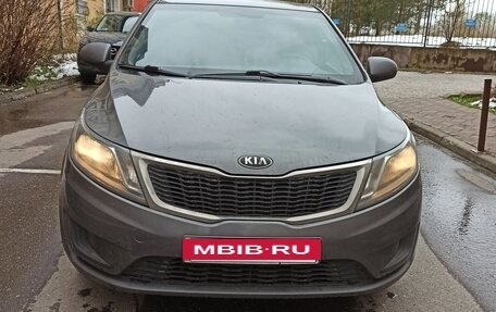 KIA Rio III рестайлинг, 2014 год, 600 000 рублей, 4 фотография