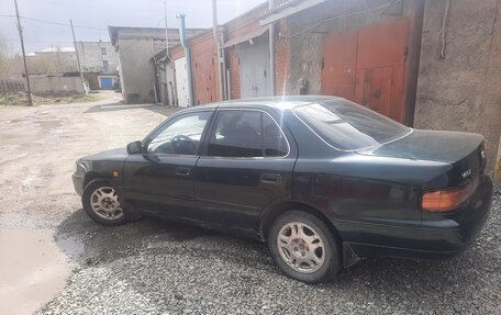 Toyota Camry, 1994 год, 270 000 рублей, 2 фотография
