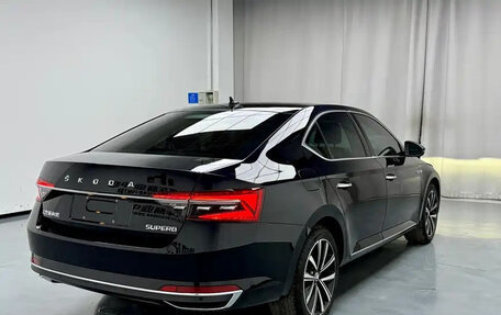 Skoda Superb III рестайлинг, 2023 год, 2 653 344 рублей, 5 фотография
