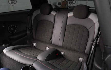 MINI Hatch, 2021 год, 4 670 000 рублей, 6 фотография