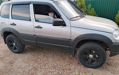 Chevrolet Niva I рестайлинг, 2015 год, 600 000 рублей, 1 фотография