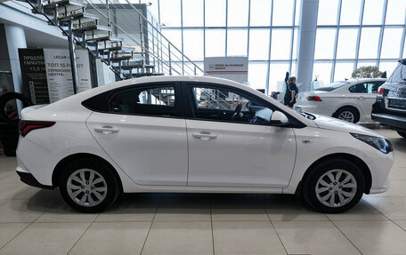 Hyundai Solaris II рестайлинг, 2022 год, 1 580 000 рублей, 5 фотография