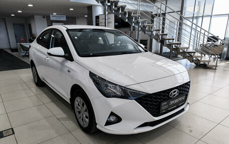 Hyundai Solaris II рестайлинг, 2022 год, 1 580 000 рублей, 3 фотография