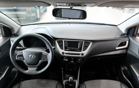 Hyundai Solaris II рестайлинг, 2022 год, 1 580 000 рублей, 17 фотография