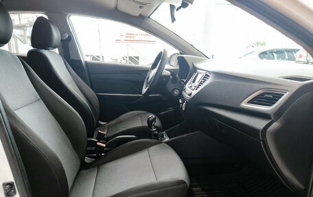 Hyundai Solaris II рестайлинг, 2022 год, 1 580 000 рублей, 13 фотография