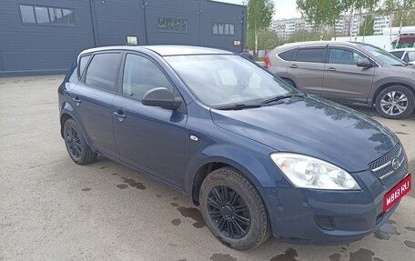 KIA cee'd I рестайлинг, 2009 год, 549 000 рублей, 1 фотография