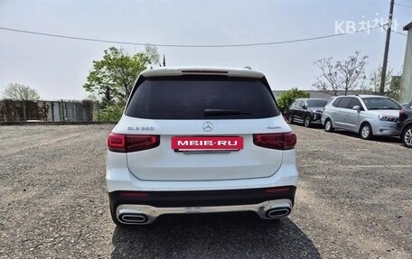 Mercedes-Benz GLB, 2023 год, 2 600 000 рублей, 4 фотография