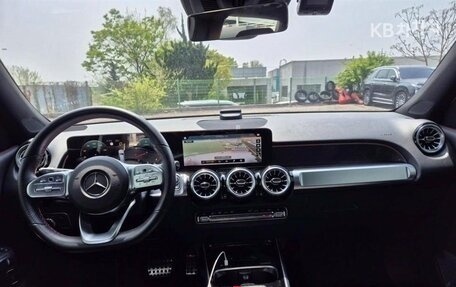 Mercedes-Benz GLB, 2023 год, 2 600 000 рублей, 8 фотография