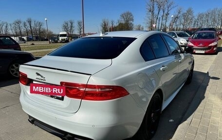 Jaguar XE I рестайлинг, 2015 год, 1 500 000 рублей, 3 фотография