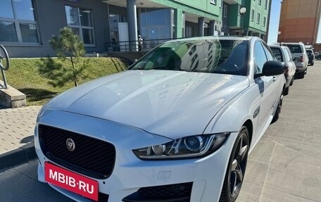 Jaguar XE I рестайлинг, 2015 год, 1 500 000 рублей, 4 фотография
