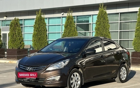Hyundai Solaris II рестайлинг, 2015 год, 1 050 000 рублей, 3 фотография