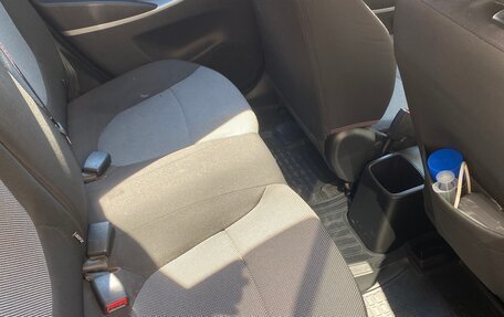 Hyundai Solaris II рестайлинг, 2012 год, 655 000 рублей, 17 фотография