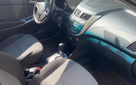 Hyundai Solaris II рестайлинг, 2012 год, 655 000 рублей, 20 фотография