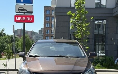Hyundai Solaris II рестайлинг, 2016 год, 950 000 рублей, 2 фотография