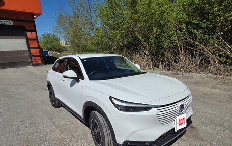 Honda Vezel, 2024 год, 2 700 000 рублей, 4 фотография