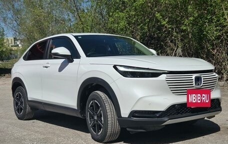 Honda Vezel, 2024 год, 2 700 000 рублей, 5 фотография