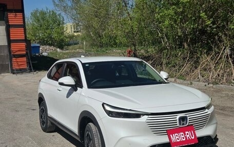 Honda Vezel, 2024 год, 2 700 000 рублей, 10 фотография