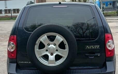 Chevrolet Niva I рестайлинг, 2012 год, 720 000 рублей, 4 фотография