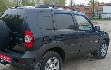 Chevrolet Niva I рестайлинг, 2012 год, 720 000 рублей, 3 фотография