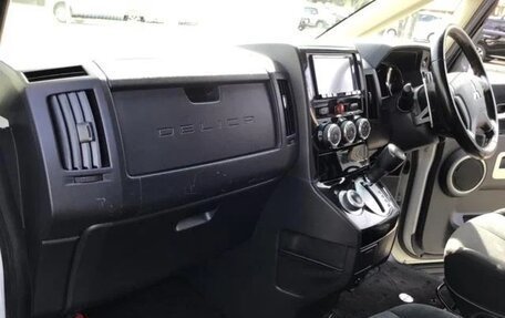Mitsubishi Delica D:5 I, 2018 год, 2 148 000 рублей, 19 фотография
