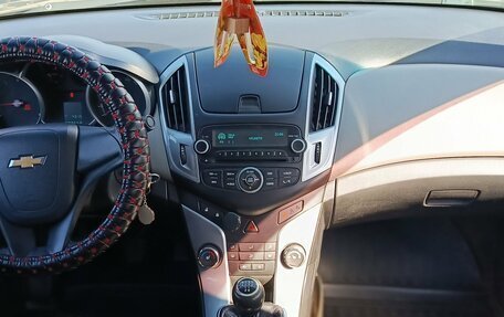Chevrolet Cruze II, 2013 год, 780 000 рублей, 10 фотография