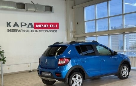 Renault Sandero II рестайлинг, 2016 год, 975 000 рублей, 2 фотография