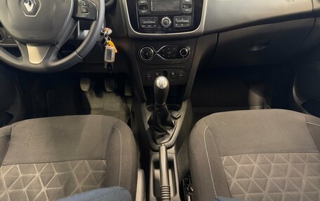 Renault Sandero II рестайлинг, 2016 год, 975 000 рублей, 13 фотография