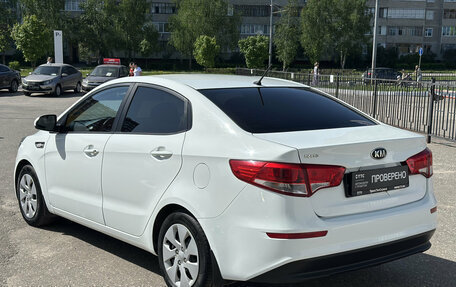 KIA Rio III рестайлинг, 2015 год, 1 090 000 рублей, 8 фотография